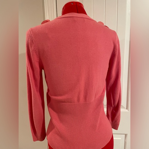 2FOR$30 Y2K Coral Pink Flower Appliqué 3/4 Sleeve Knit Cardigan Sweater - Picture 8 of 11